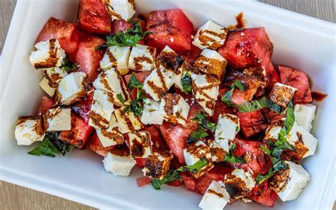 Salmorejo de sandía con cubos de queso feta