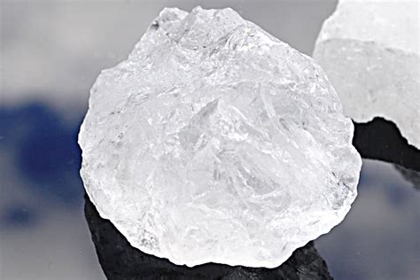 Piedra de alumbre mineral