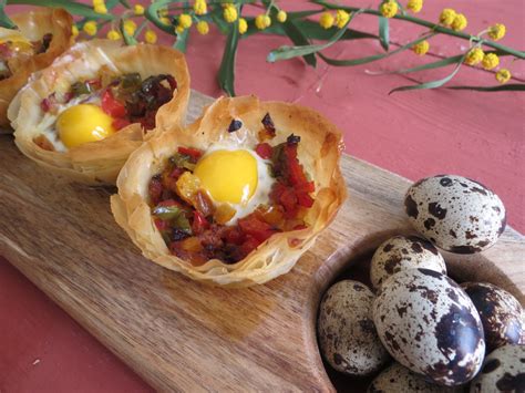 Tartaletas de masa filo con huevo de codorniz