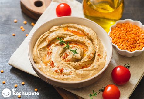 Foto de hummus de lentejas con vegetales