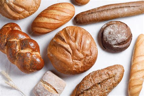 Variedad de productos horneados elaborados con harina de espelta