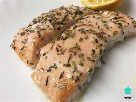 Salmón al horno sin aceite con limón