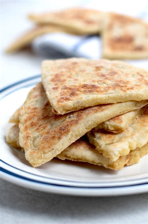 Preparación de los Tattie Scones cortados en cuartos