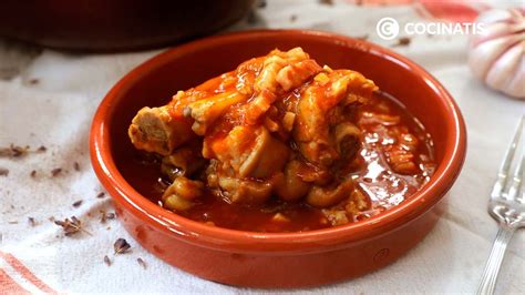 Manitas de cerdo con salsa reducida