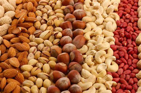 Variedad de semillas y frutos secos ricos en omega-3
