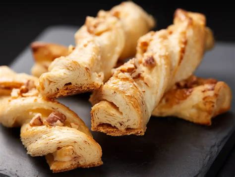 Ingredientes y utensilios para preparar Corbatas de Unquera