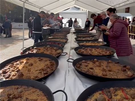 Participantes del Concurso Internacional de Paella amb Pilotes de Nadal