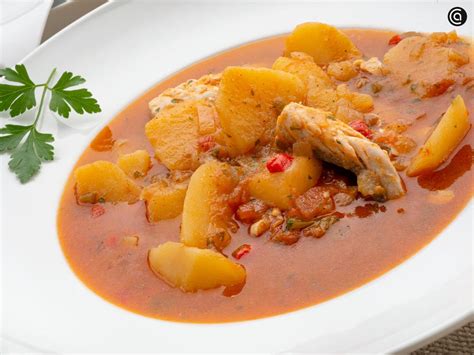 Guisado de patatas con pescado