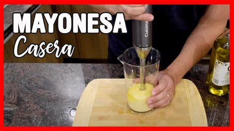 Proceso de elaboración de mayonesa casera con batidora de mano