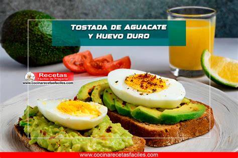 Tostada de aguacate, huevo y anchoas