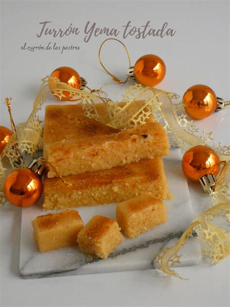 Quemando el azúcar glas del turrón de yema