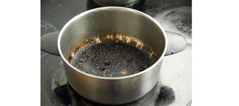Olla antiadherente quemada