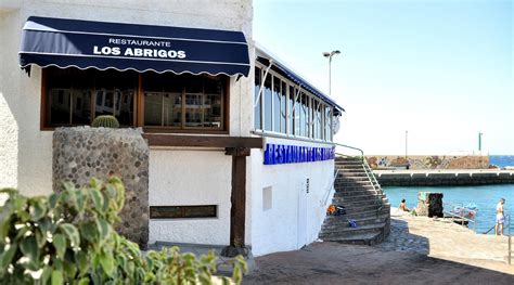 Restaurante en Los Abrigos con vistas al mar