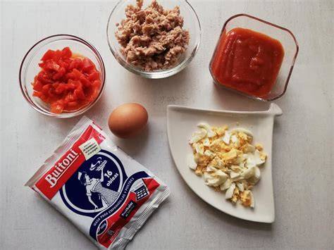 Ingredientes para empanadillas de atún