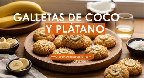 Galletas de plátano y coco recién horneadas
