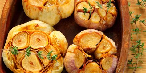 Cabezas de ajo asado