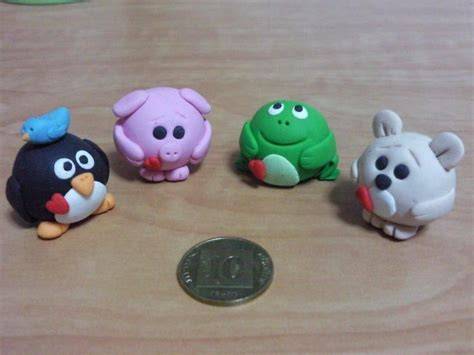 Figuras de animales hechas con pasta de modelar