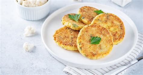 Hamburguesas de coliflor y avena con curry