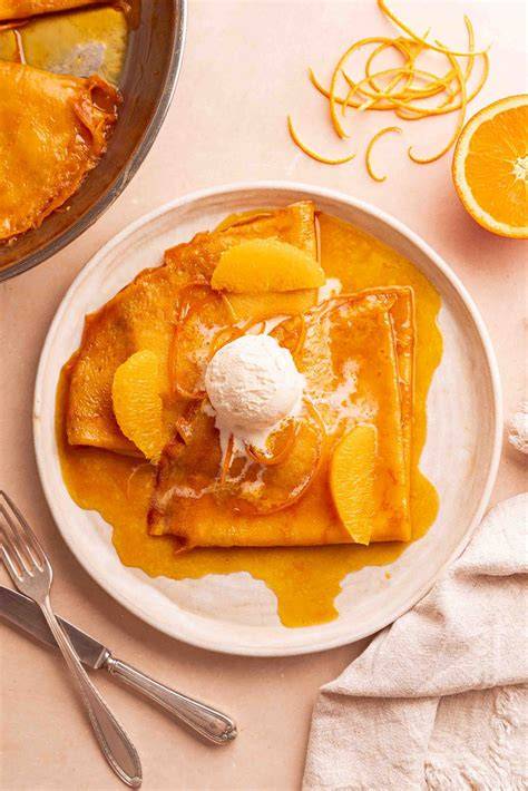 Crepes Suzette flambeándose en la sartén