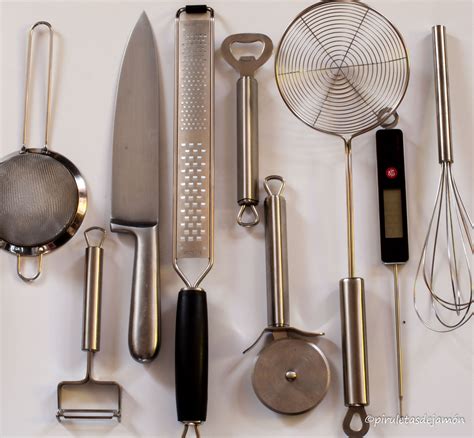 Utensilios de cocina para preparar tortas de espelta
