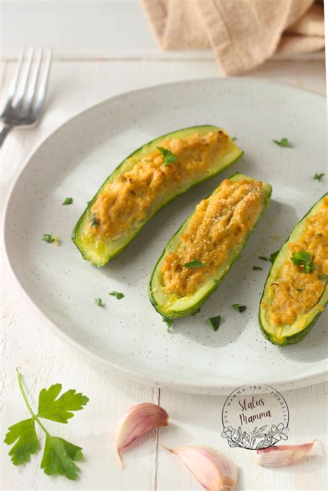 Calabacines rellenos listos para gratinar con queso