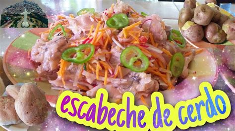 Plato de escabeche de cerdo deshebrado