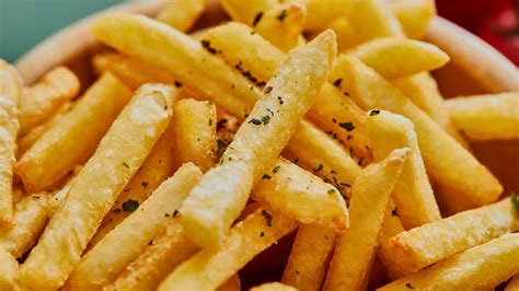 Consejos para recalentar patatas fritas sin perder la textura
