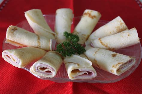 Crêpes rellenos de jamón y queso de cabra