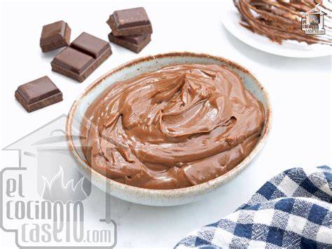 Preparación de la crema pastelera de chocolate
