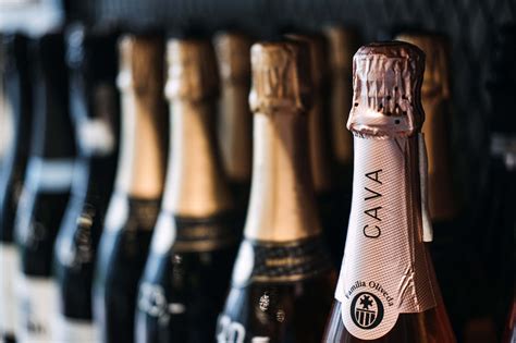 Botellas de cava en reposo
