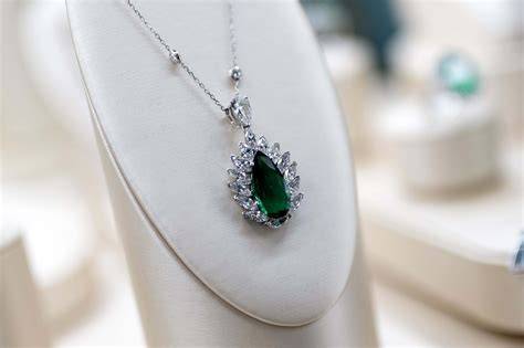 Joyas con piedras preciosas de Volcán Verde