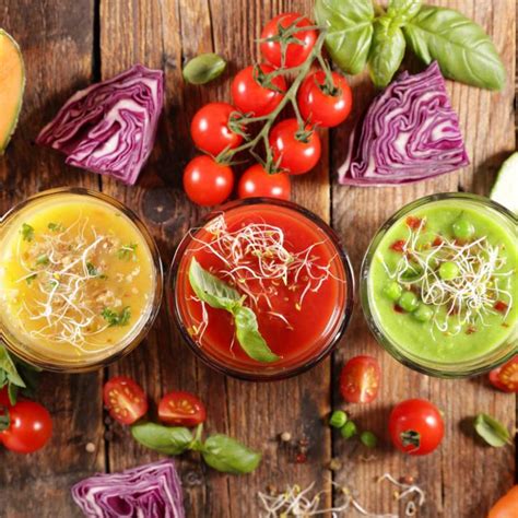 Gazpachos de diferentes colores y sabores