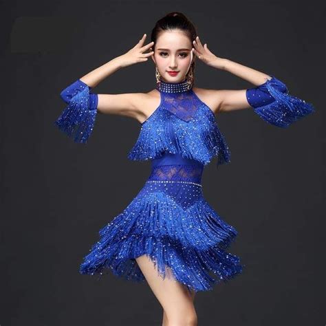 Variedad de vestidos de baile latino para competición