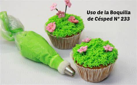 Técnica de decoración con boquilla de césped para pastel