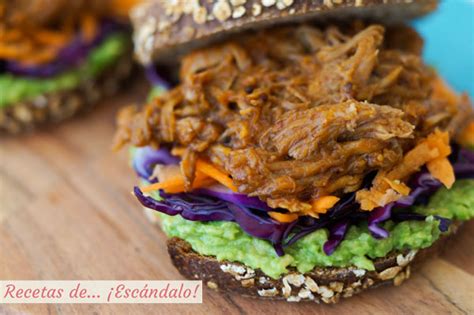 Plato de pulled pork con salsa barbacoa casera