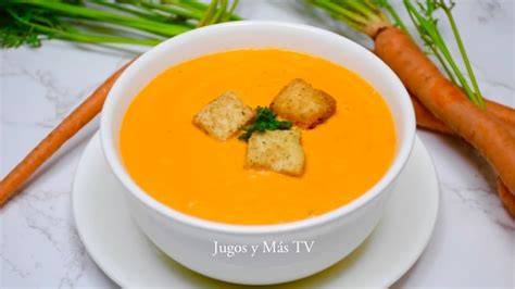 Ingredientes frescos para crema de zanahoria
