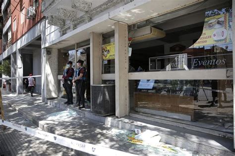 Interior de la panadería destrozada tras el incidente