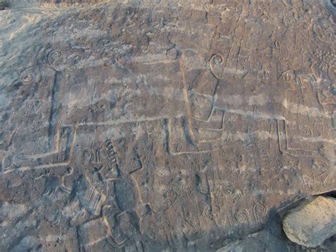 Detalle de lagar rupestre tallado en granito