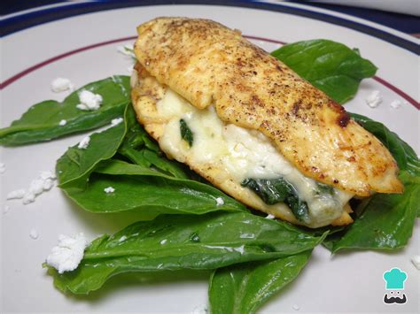 Ingredientes comunes para rellenos de pollo: espinacas, queso, jamón