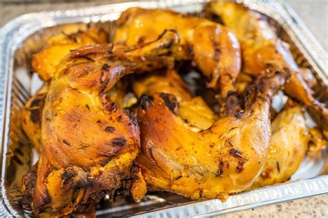 Muslos de pollo listos para servir