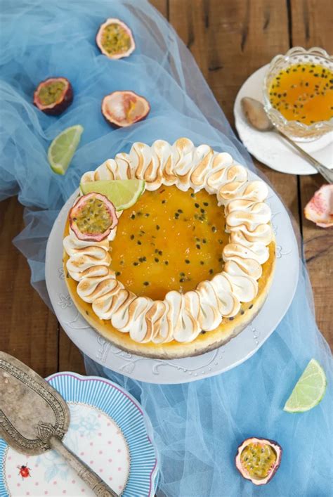 Plato de pasteles de merengue y boniato