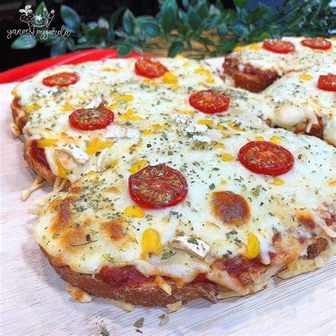 Pizza con base de espelta y pollo