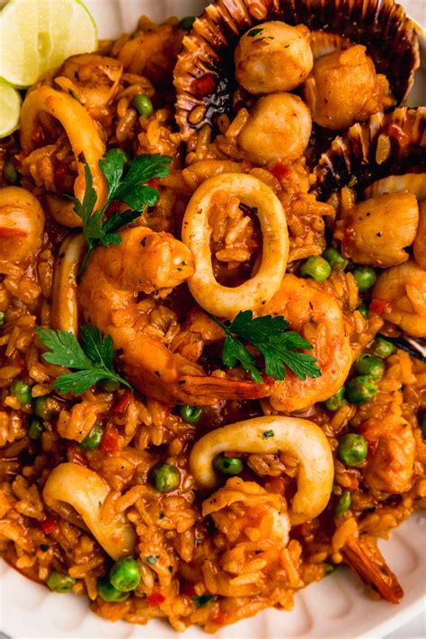 Rustidera con arroz y mariscos
