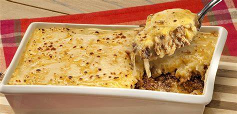 Escondidinho de carne moída gratinado