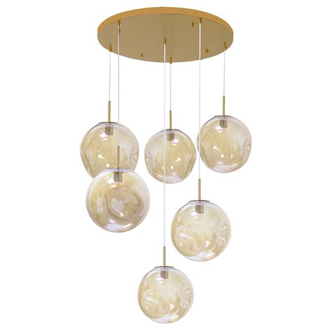 Lámpara colgante dorada con esferas de cristal