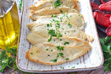 Pechuga de pollo a la plancha con ajo y perejil