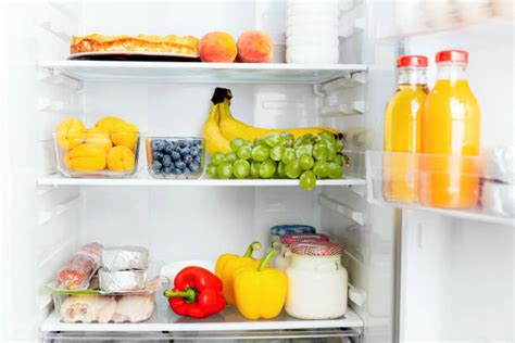 refrigerador con alimentos