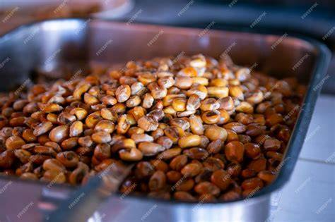 Tostado de cacahuetes en bandeja de horno