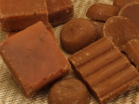 Melao de panela en una olla