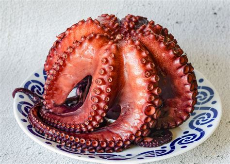 Imagen de un pulpo cocido entero